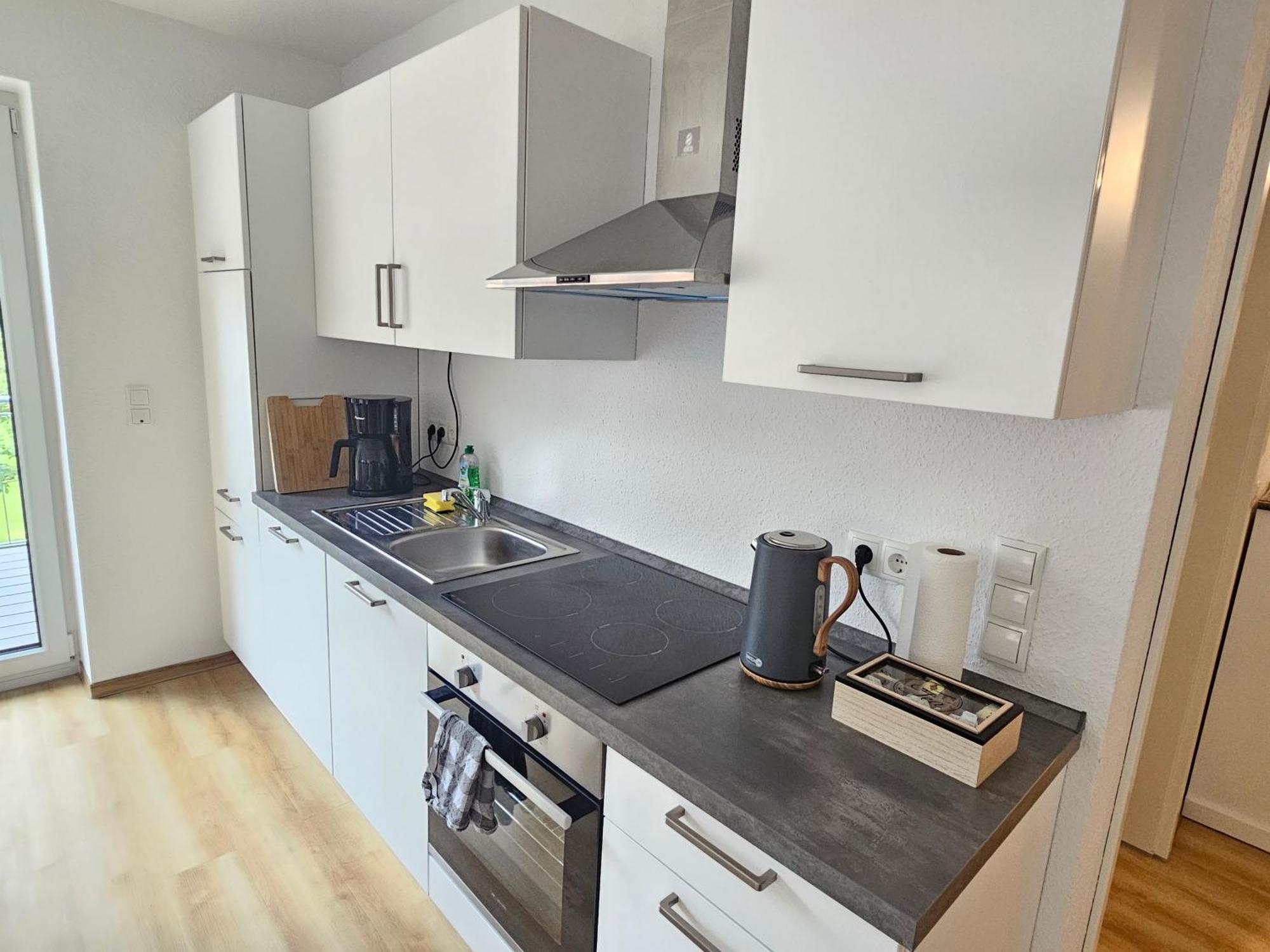 Balkon Aparment2, Meppen, Kueche, Badezimmer, Waschmaschine Meppen